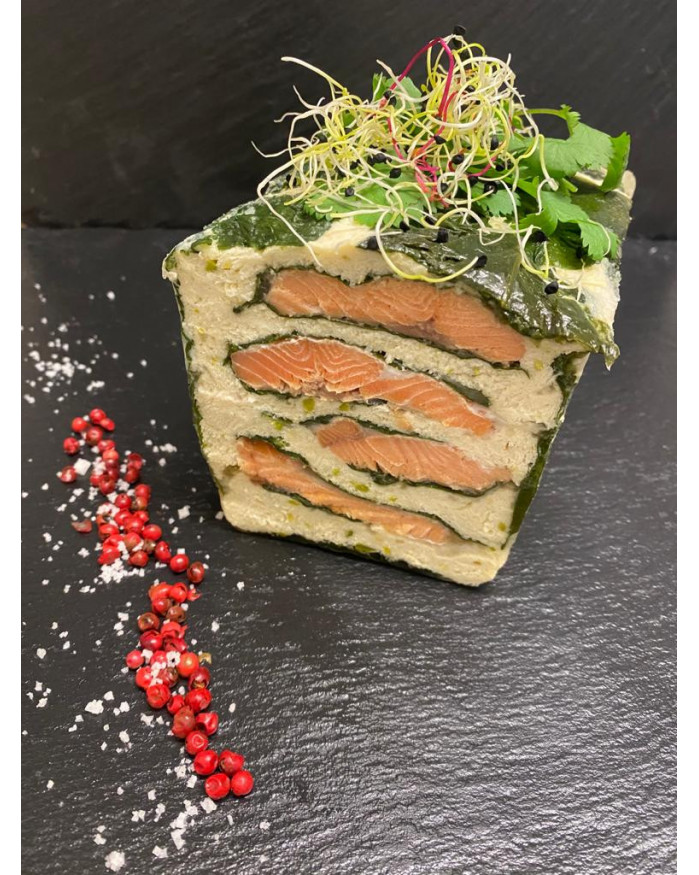 TERRINE DE FILET DE TRUITE AU VIN JAUNE SUR PLAT