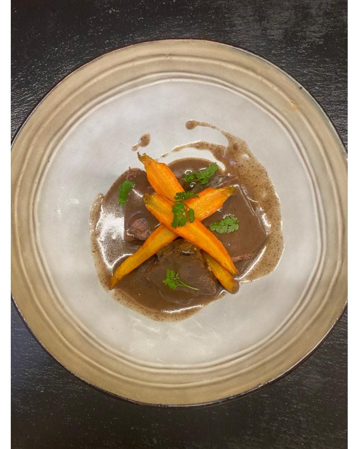 CIVET DE MARCASSIN SAUCE POIVRADE