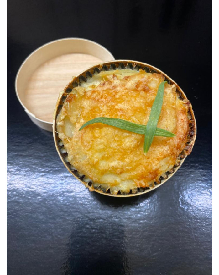 Gratin comtois servi dans sa boîte