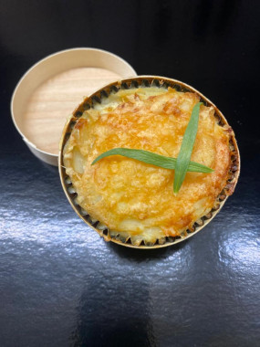 Gratin comtois servi dans sa boîte