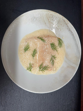 FILET DE TRUITE DU HAUT-DOUBS SAUCE LEGERE AU SAVAGNIN