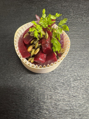 BETTERAVES ROTIES AU FOUR THYM ET VINAIGRE BALSAMIQUE